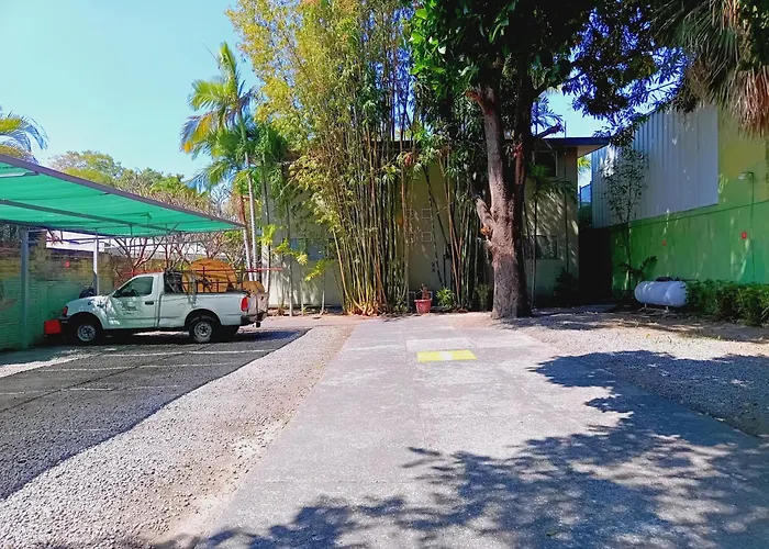 Suites Galvan Centro Colima, Alberca, Wifi, Parking