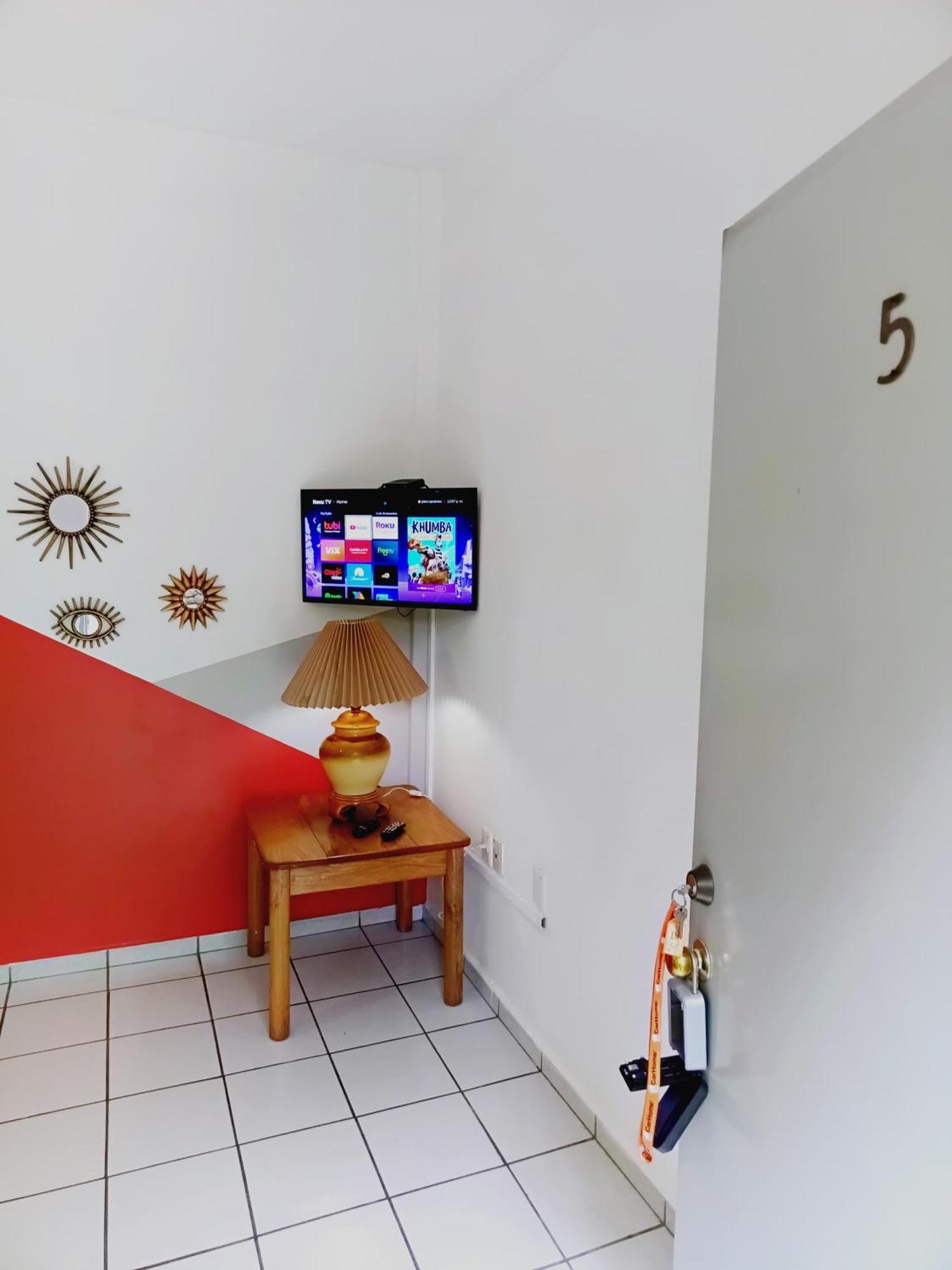 Apartamento Galvan Centro Colima, Alberca, Wifi, Parking *